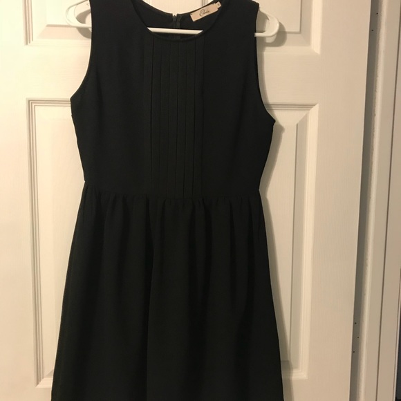 Elodie Dresses & Skirts - Short black dress